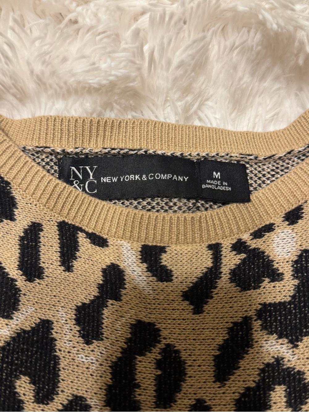 New York and Company Leopard Print Dolman Sleeve Sweater - Picture 7 of 8